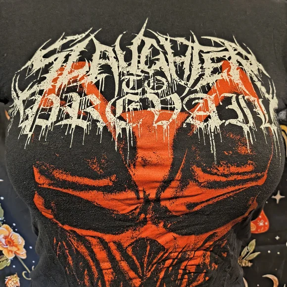 Black and Red Graphic T-Shirt - Picture 2 of 3